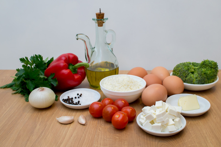 Рецепт дня: фриттата с овощами и сыром
