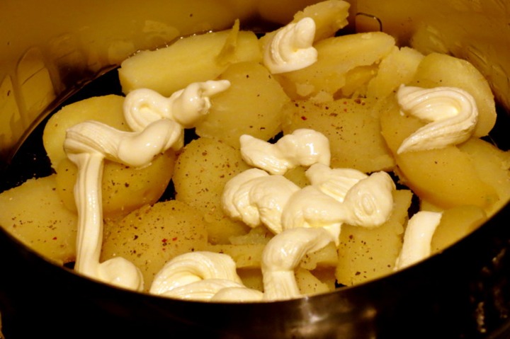 Запеканка из картофеля и форели
