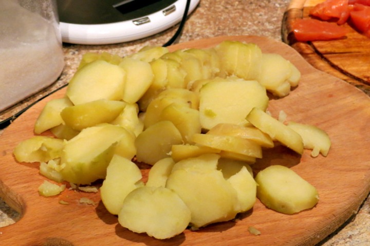 Запеканка из картофеля и форели